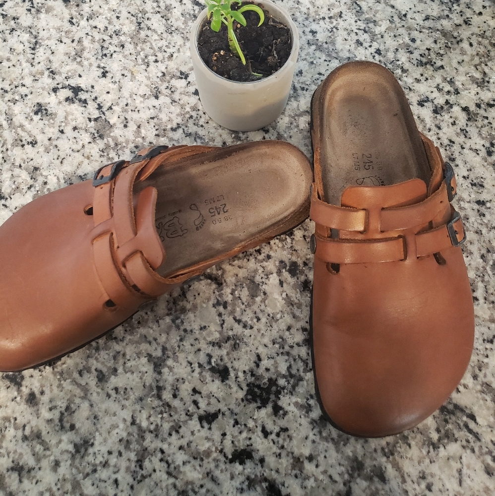 Camel Double Buckle Birki 38 Clogs